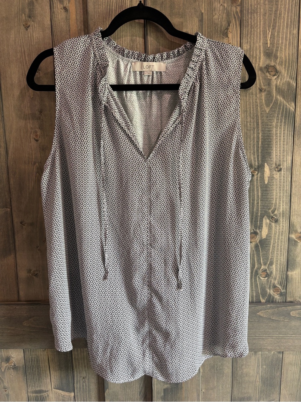 LOFT Black & White Sleeveless V-Neck Tie-Front Camisole